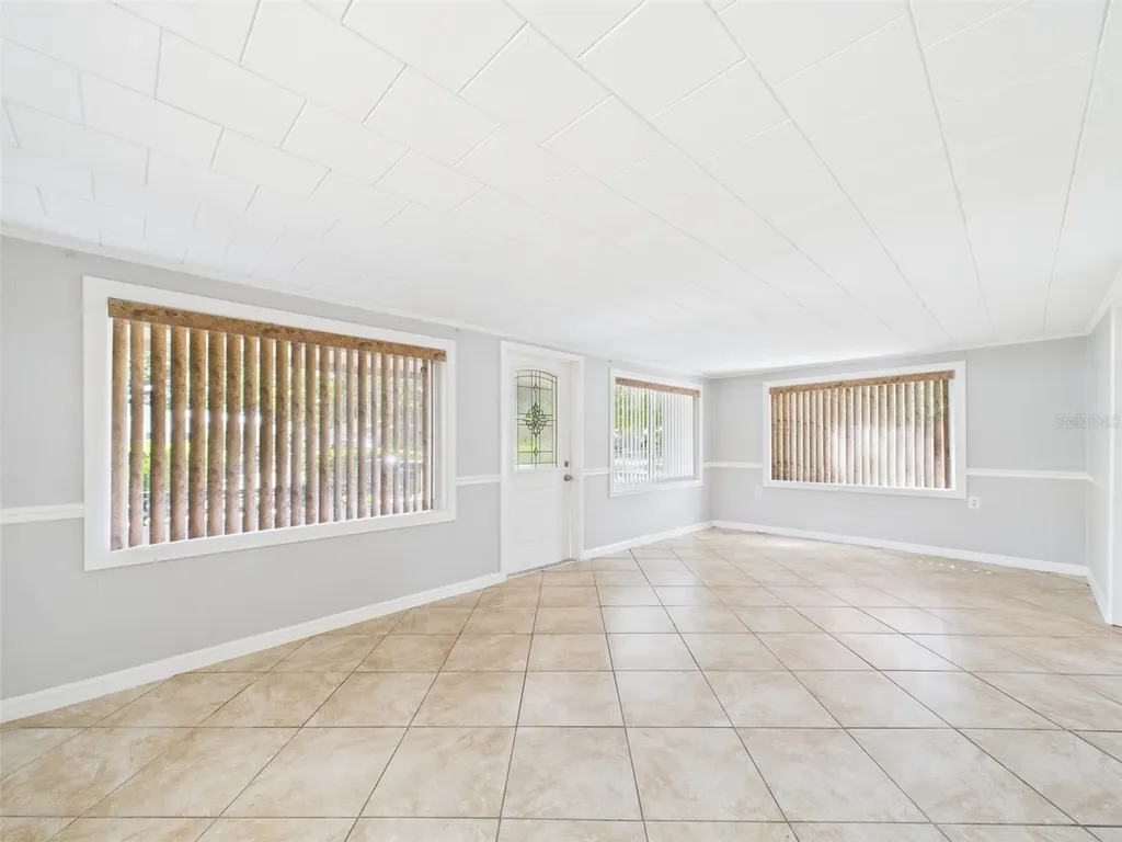 348 Gordon Avenue Lake Wales FL 33859