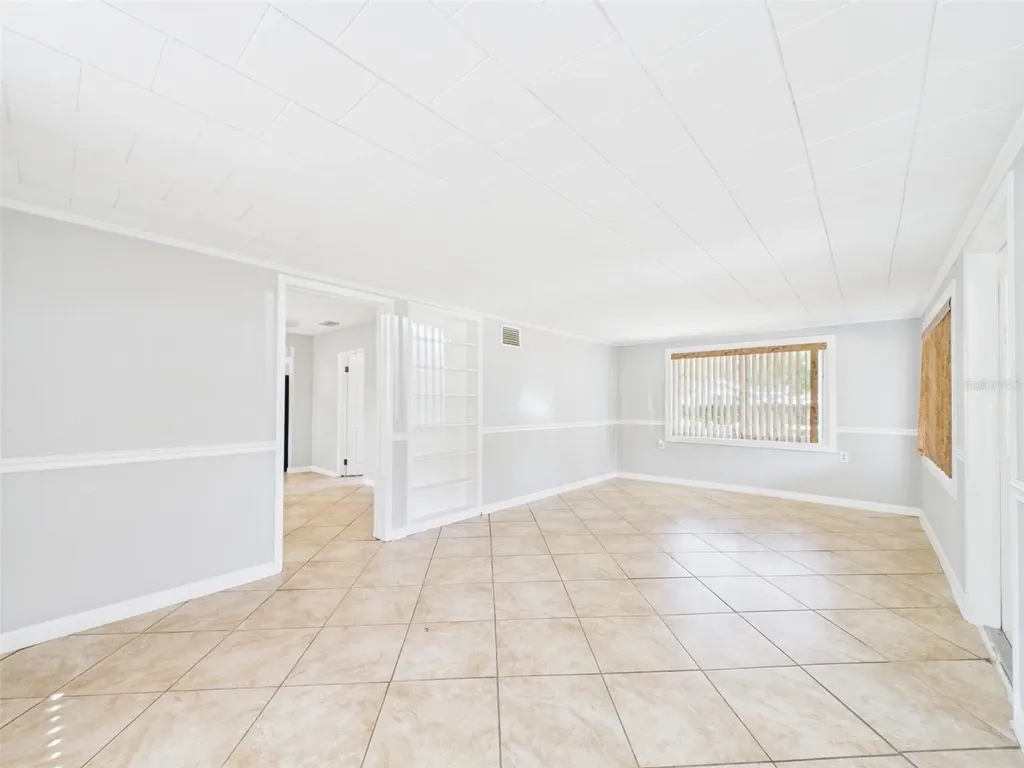 348 Gordon Avenue Lake Wales FL 33859