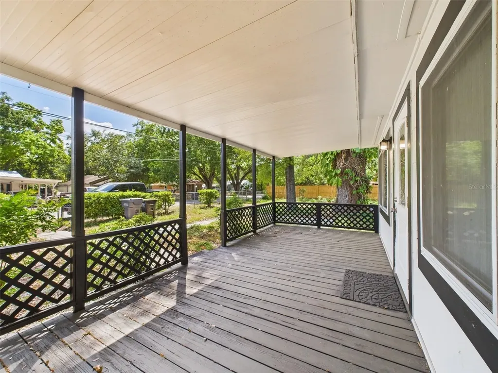 348 Gordon Avenue Lake Wales FL 33859