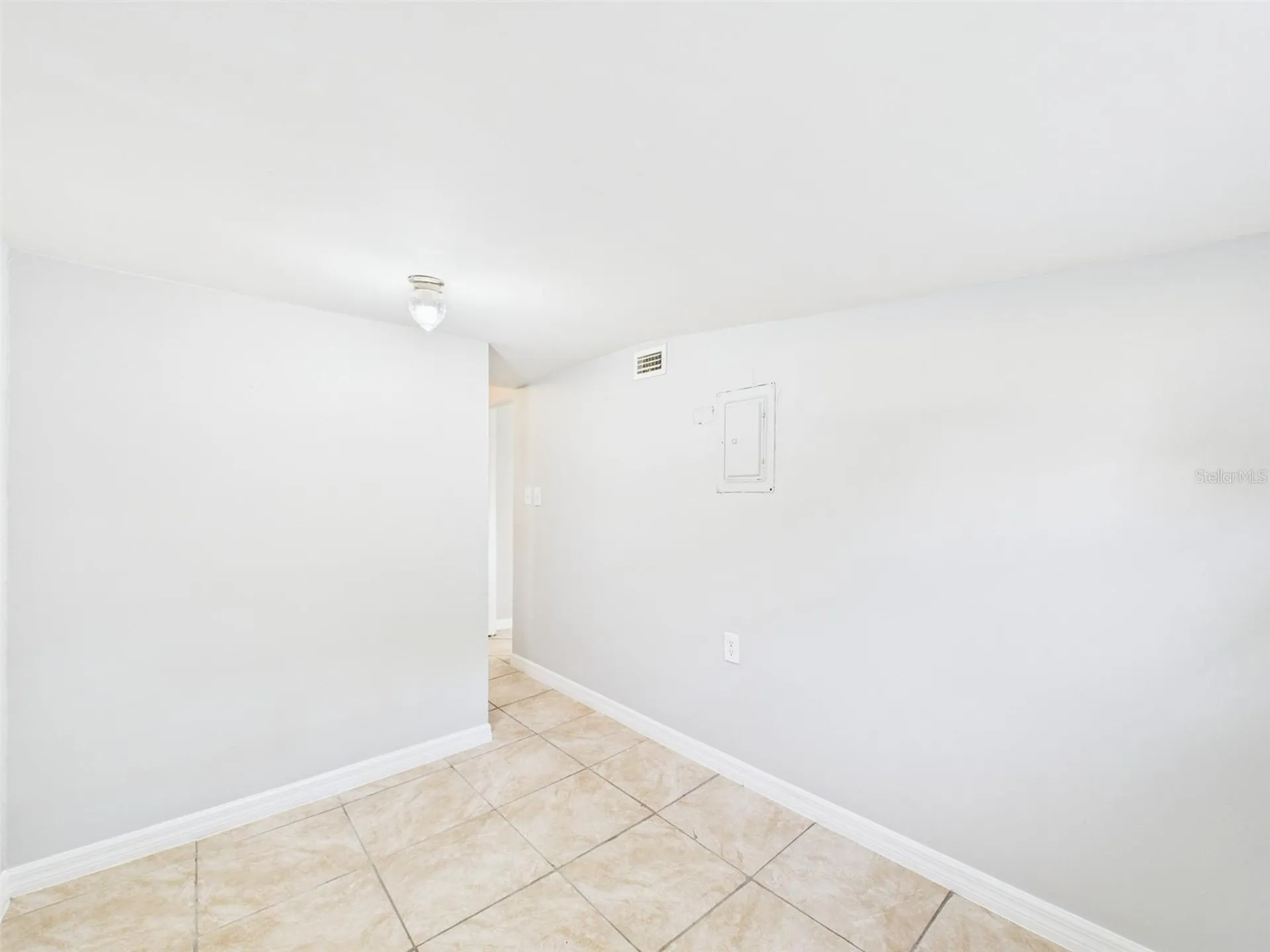 348 Gordon Avenue Lake Wales FL 33859