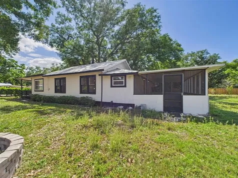 348 Gordon Avenue Lake Wales FL 33859