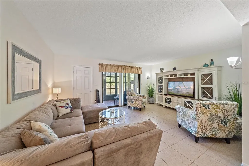 6650 Draw Lane Sarasota FL 34238
