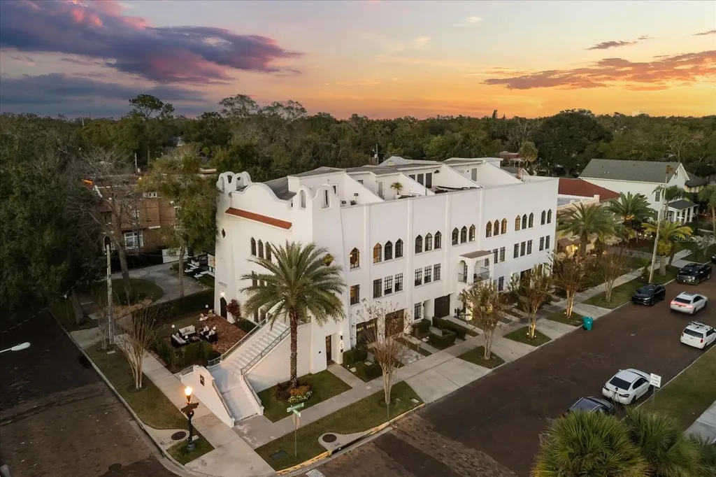 601 E Ridgewood Street Orlando FL 32803