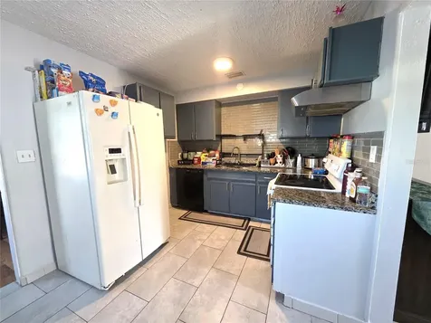 2137 4th Street E Bradenton FL 34208