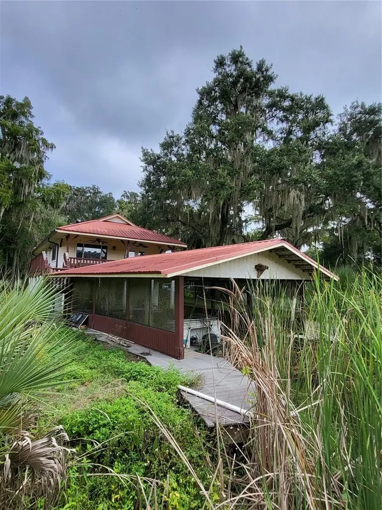 2377 NW 34th Place Lake Panasoffkee FL 33538