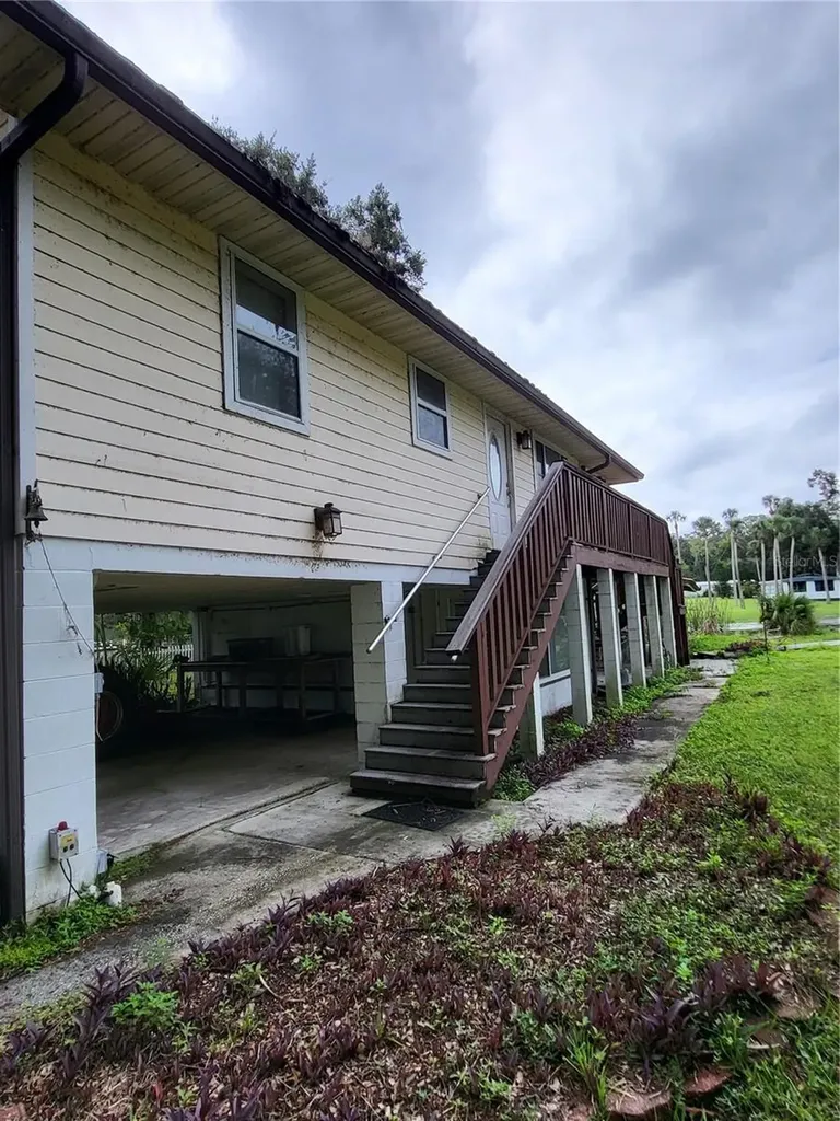 2377 NW 34th Place Lake Panasoffkee FL 33538
