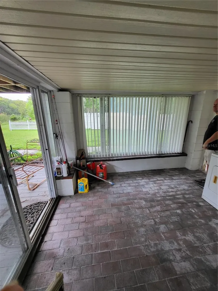 2377 NW 34th Place Lake Panasoffkee FL 33538