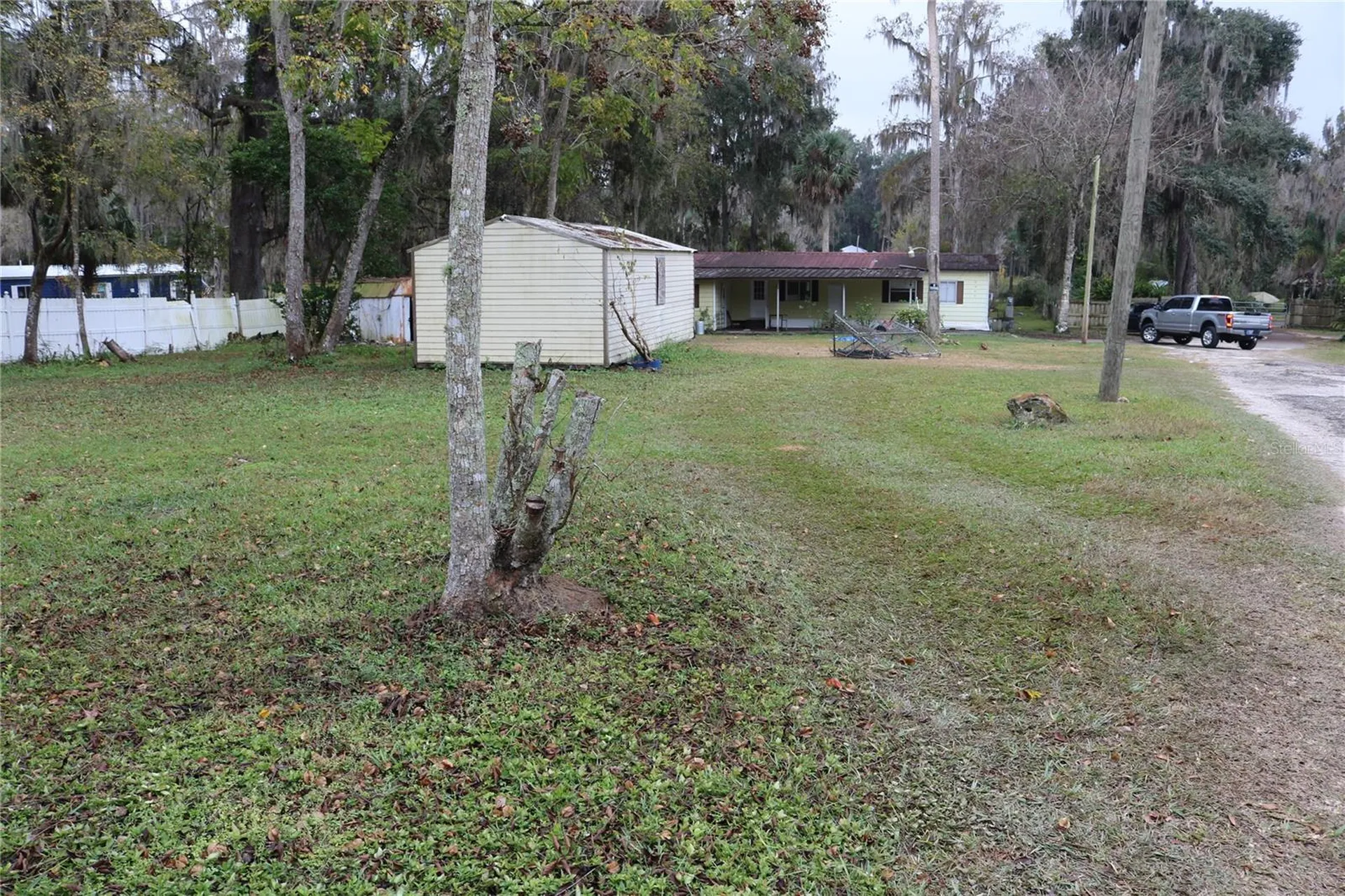 2377 NW 34th Place Lake Panasoffkee FL 33538