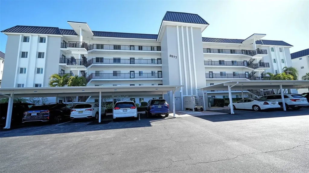 8977 Midnight Pass Road Sarasota FL 34242