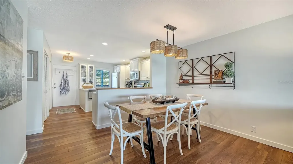8977 Midnight Pass Road Sarasota FL 34242