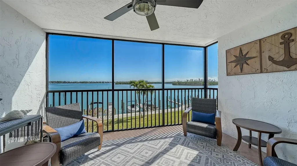 8977 Midnight Pass Road Sarasota FL 34242