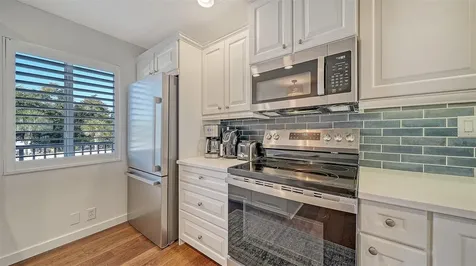 8977 Midnight Pass Road Sarasota FL 34242