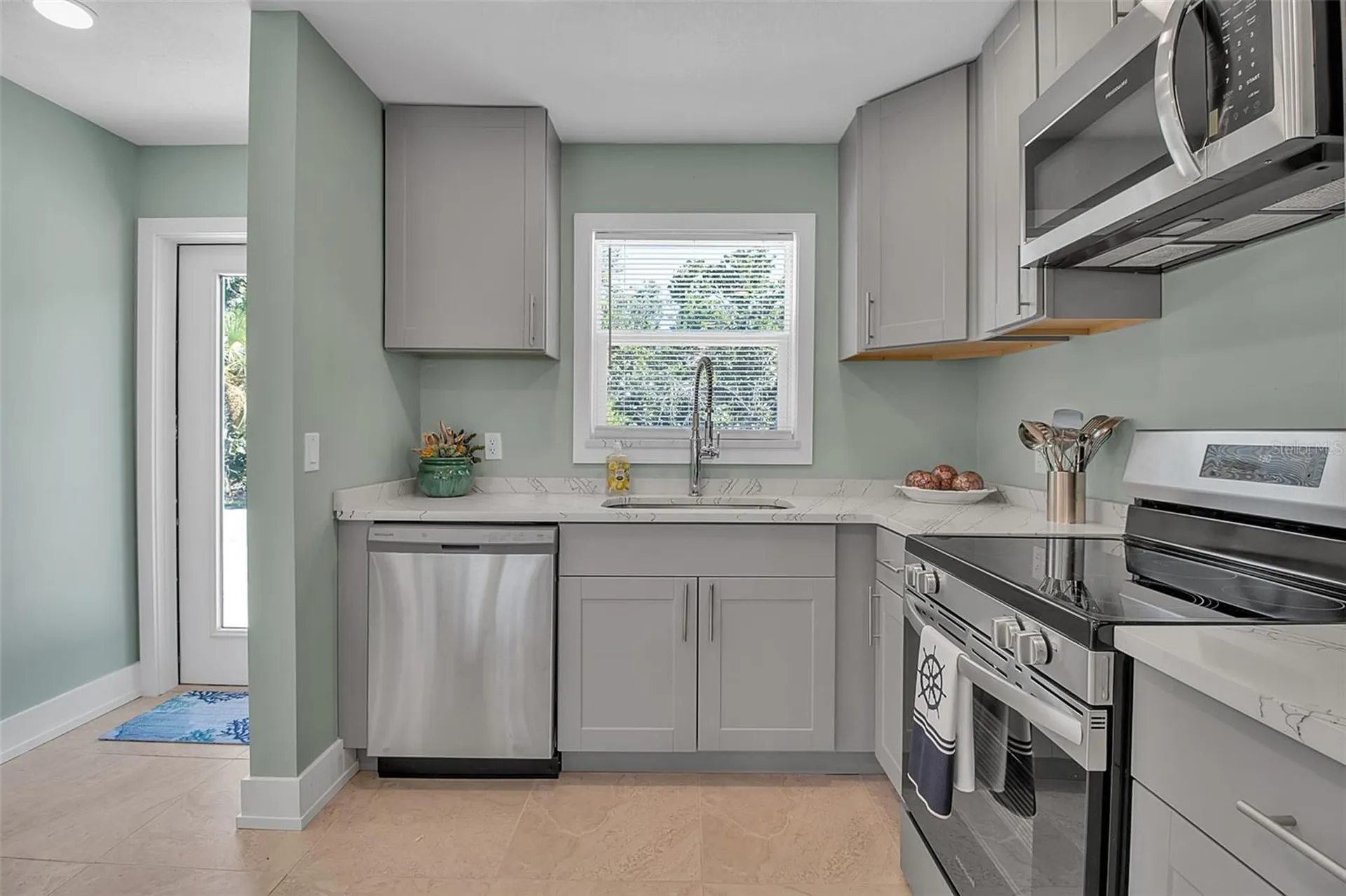 713 Saint Judes Drive S Longboat Key FL 34228