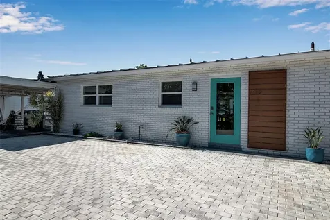 713 Saint Judes Drive S Longboat Key FL 34228