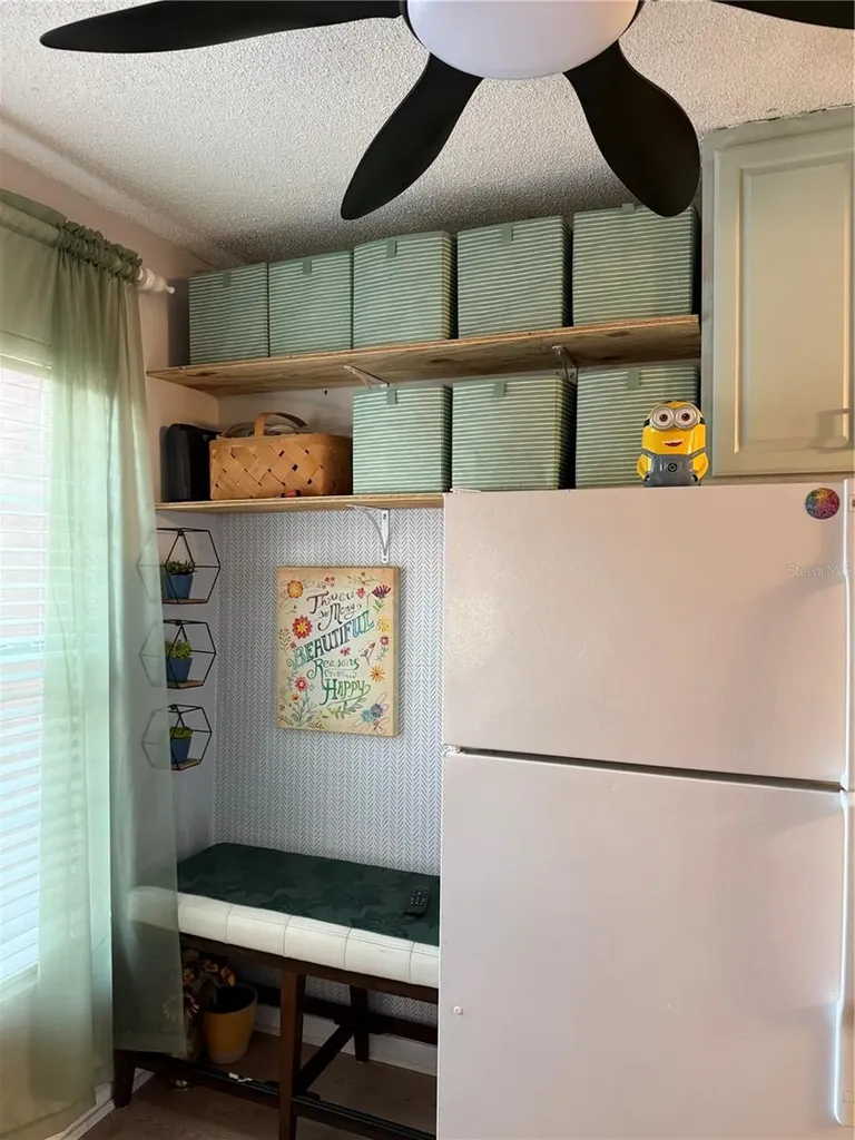 1290 83rd Avenue N St Petersburg FL 33702