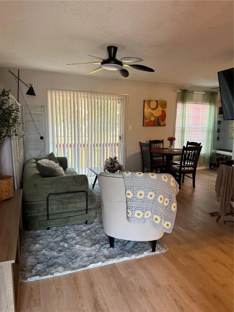 1290 83rd Avenue N St Petersburg FL 33702