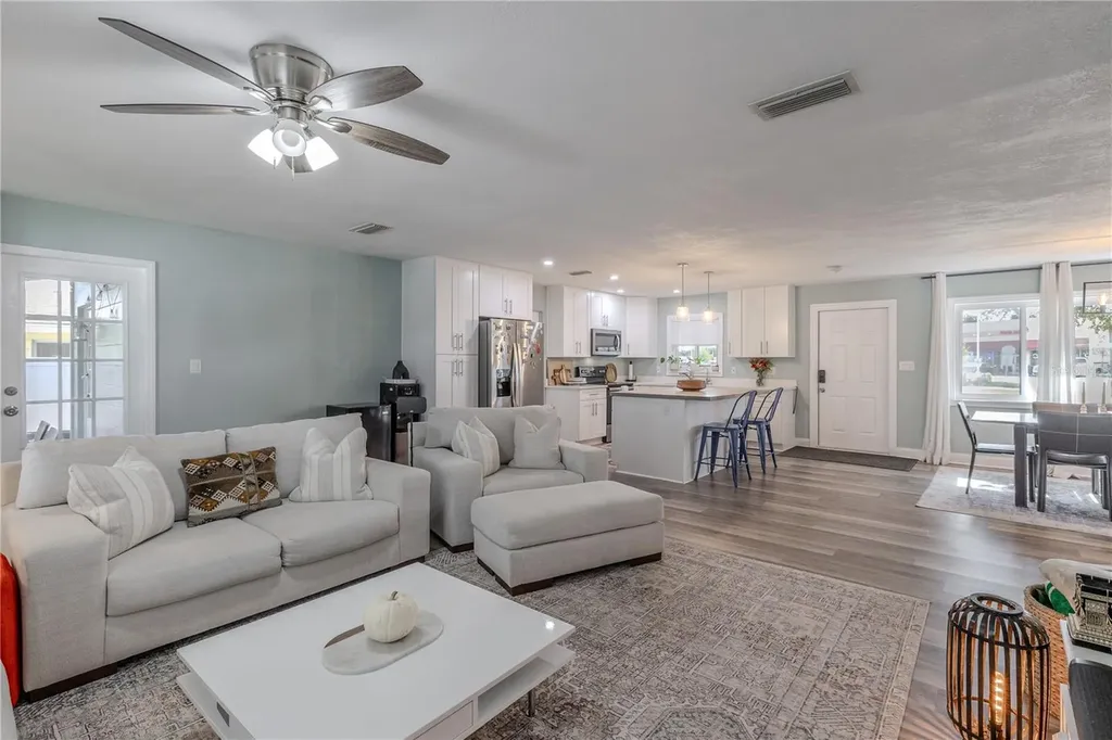 11615 Park Boulevard Seminole FL 33772
