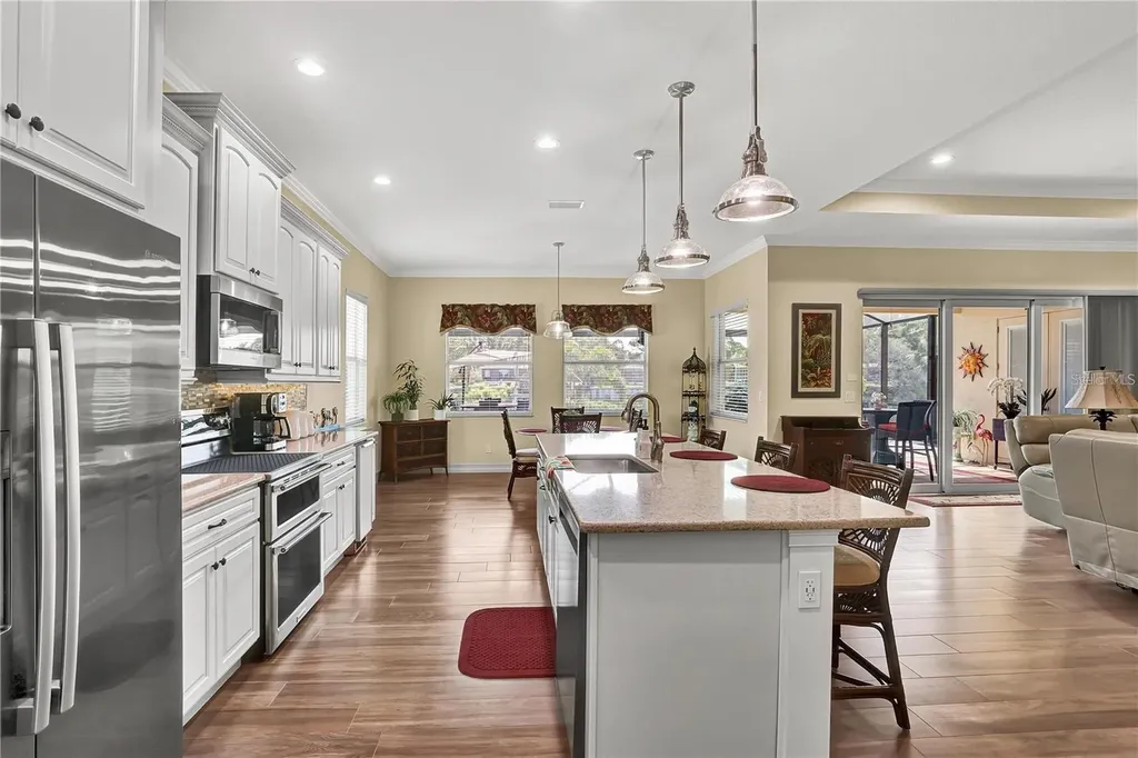 5497 56th Court E Bradenton FL 34203