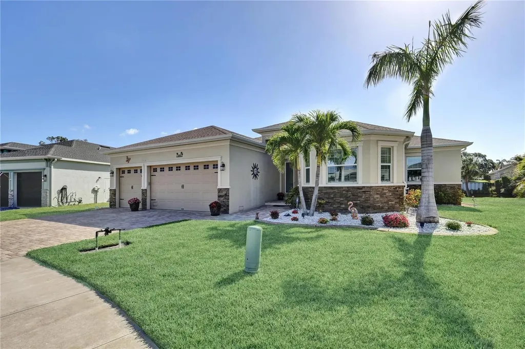 5497 56th Court E Bradenton FL 34203