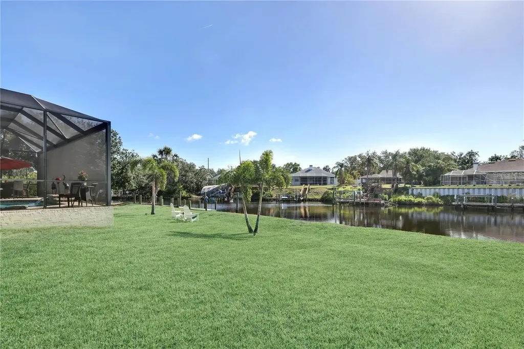 5497 56th Court E Bradenton FL 34203