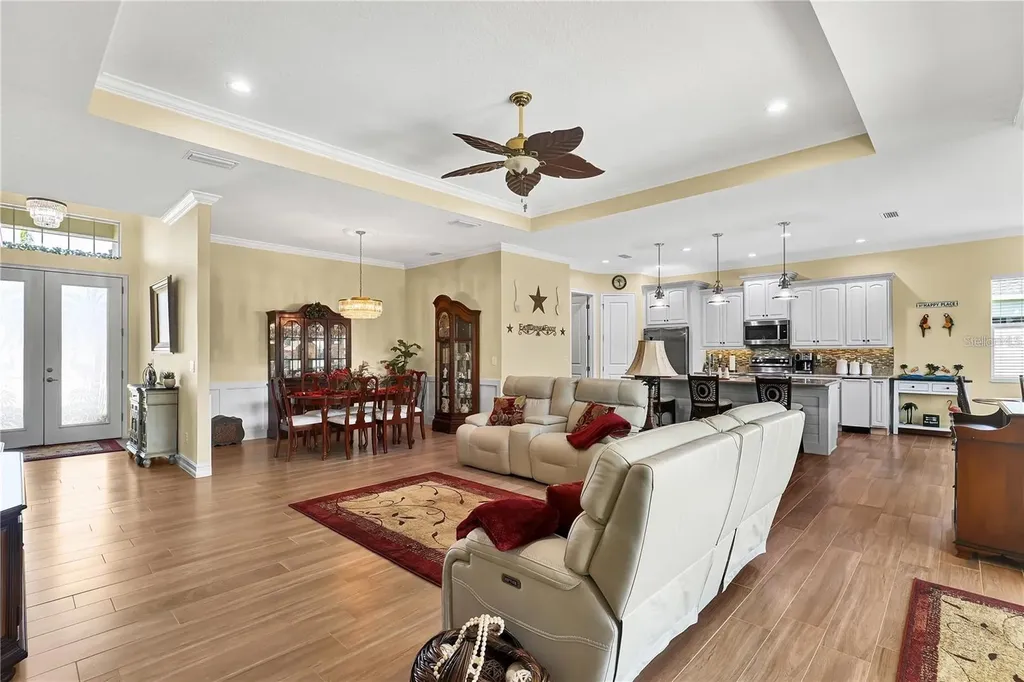 5497 56th Court E Bradenton FL 34203