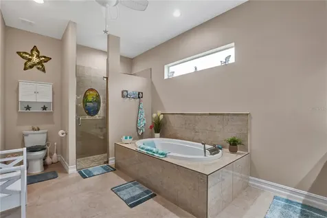 5497 56th Court E Bradenton FL 34203