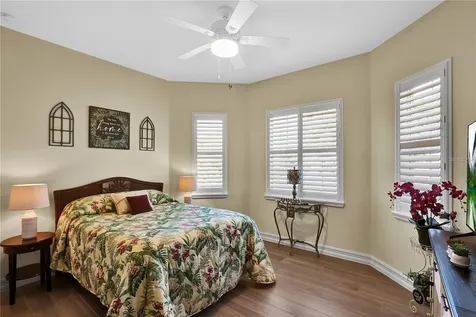 5497 56th Court E Bradenton FL 34203