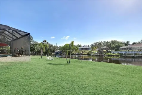 5497 56th Court E Bradenton FL 34203