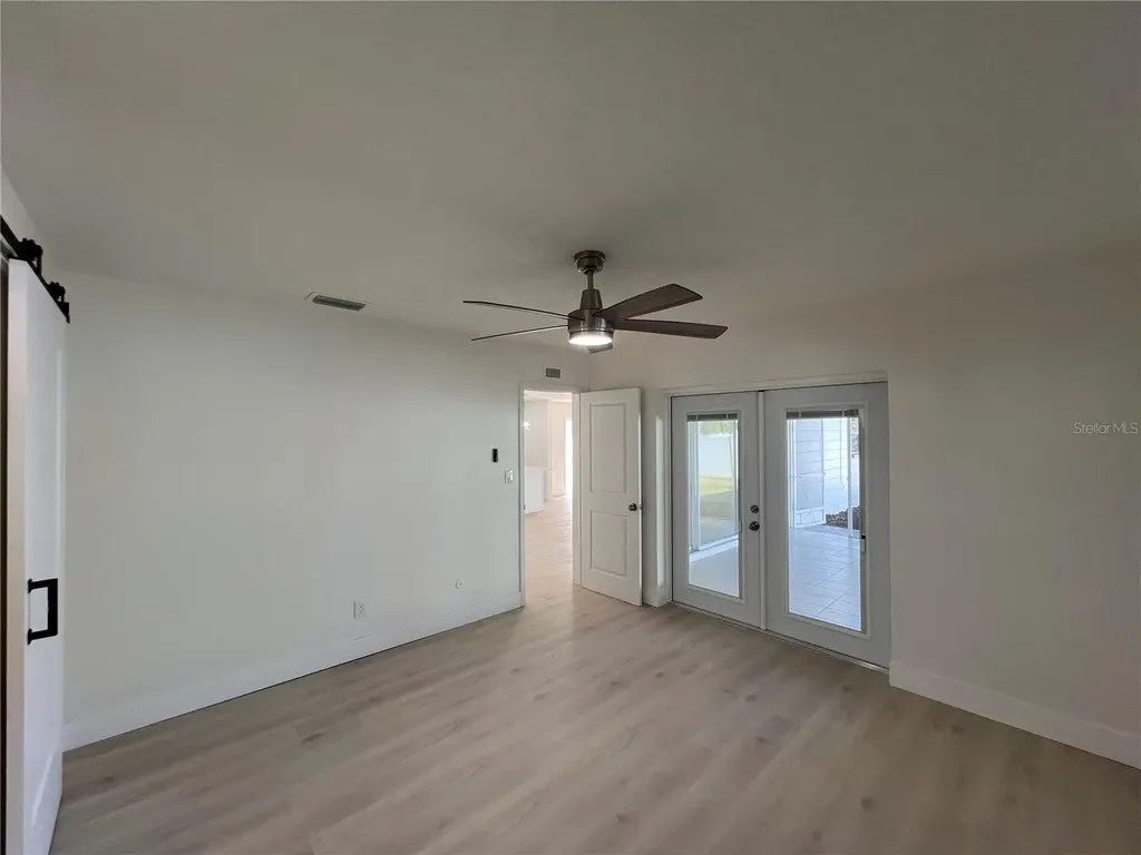 2502 Tropical Shores Drive SE St Petersburg FL 33705