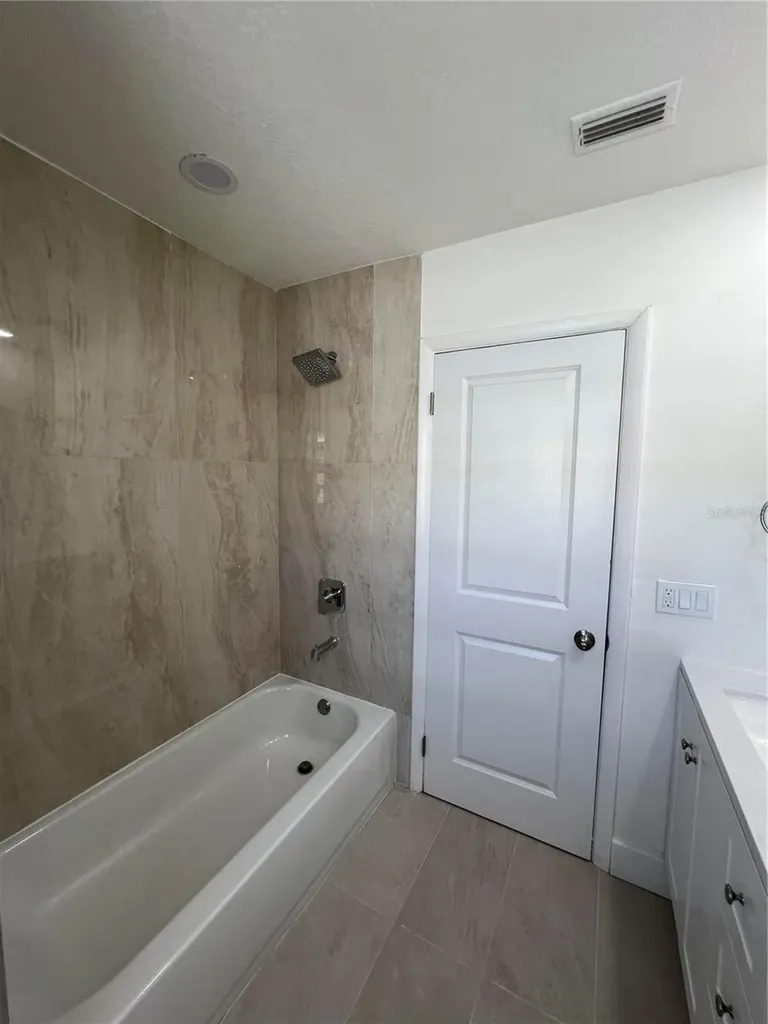 2502 Tropical Shores Drive SE St Petersburg FL 33705