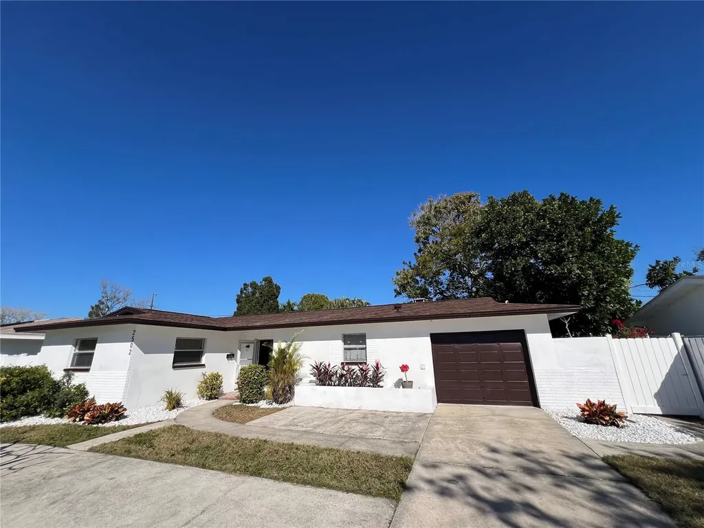 2502 Tropical Shores Drive SE St Petersburg FL 33705