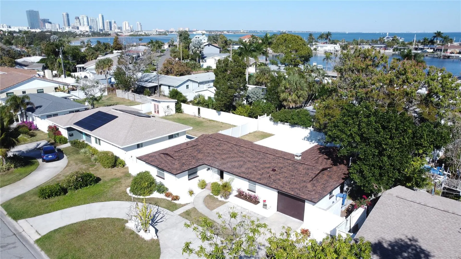 2502 Tropical Shores Drive SE St Petersburg FL 33705