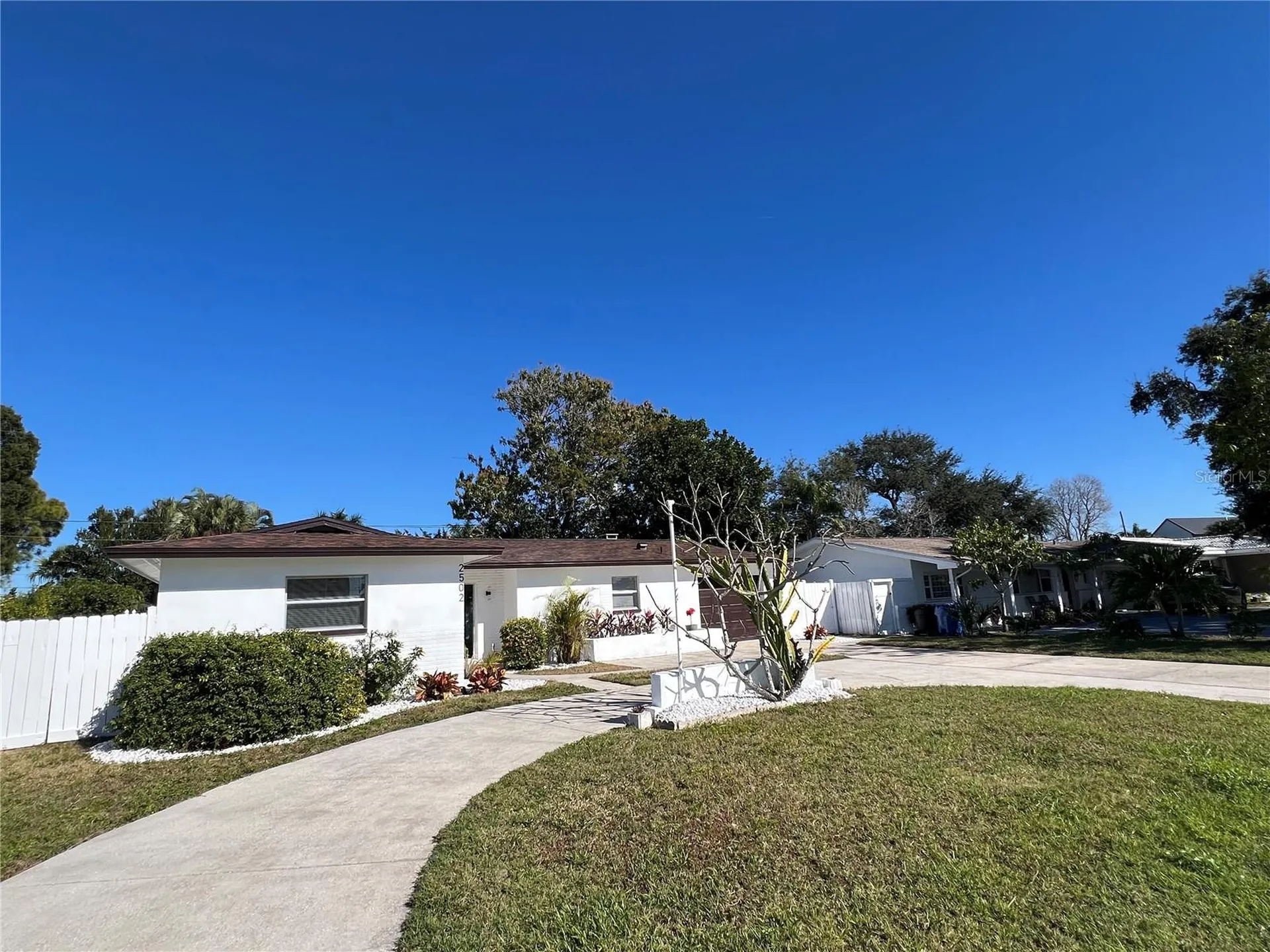 2502 Tropical Shores Drive SE St Petersburg FL 33705
