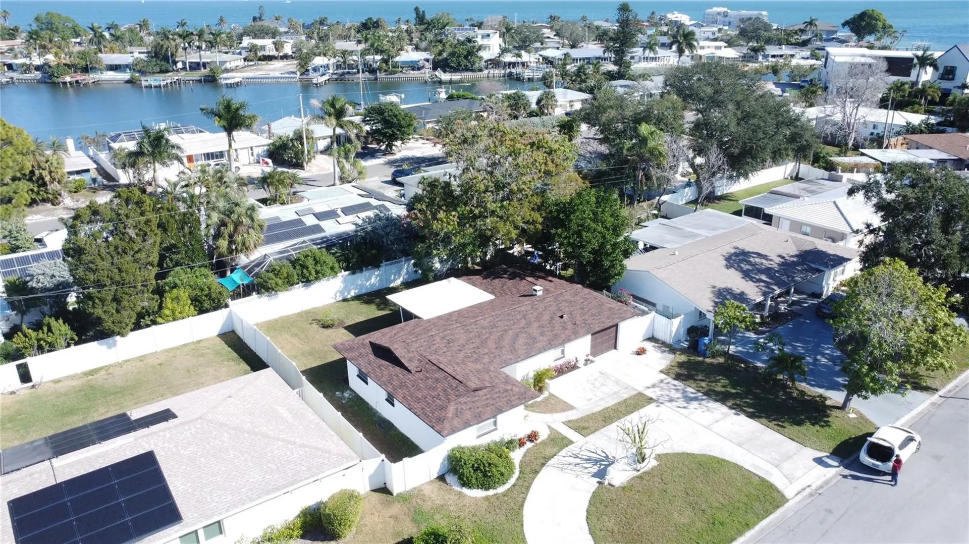 2502 Tropical Shores Drive SE St Petersburg FL 33705