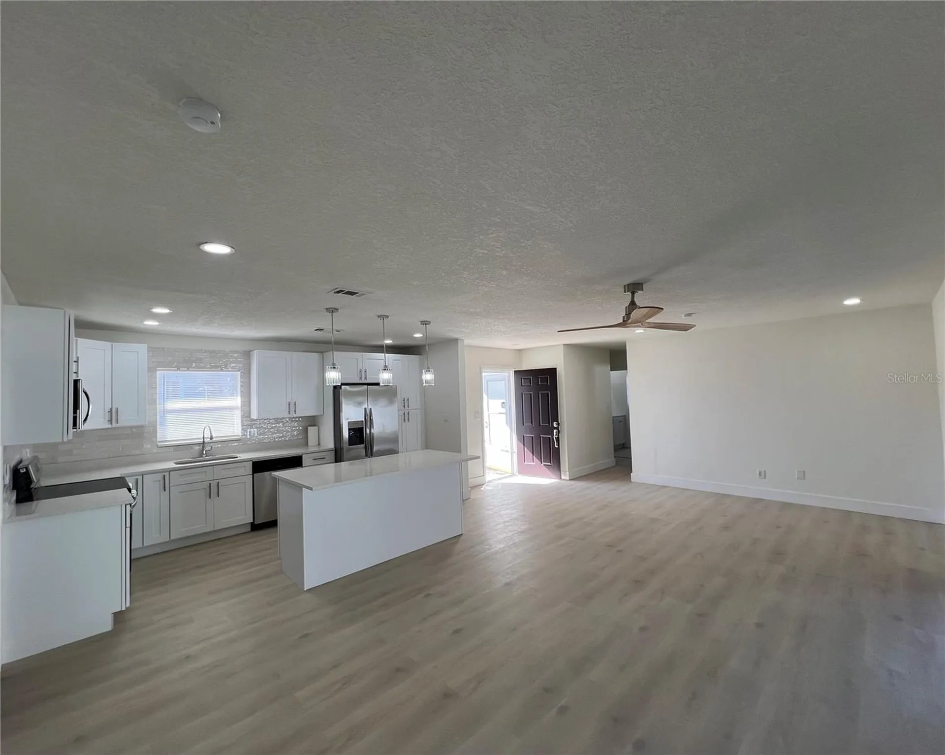 2502 Tropical Shores Drive SE St Petersburg FL 33705