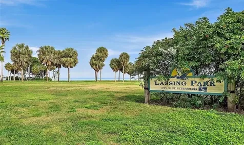 2502 Tropical Shores Drive SE St Petersburg FL 33705