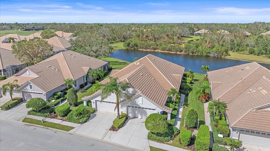 7011 Woodmore Terrace Lakewood Ranch FL 34202