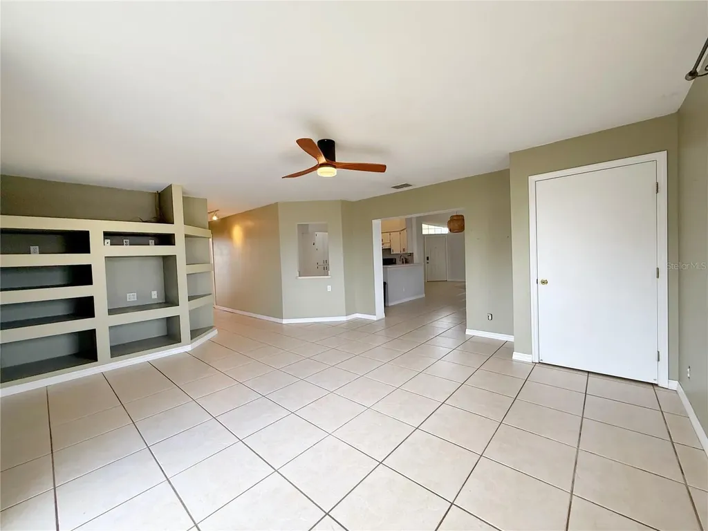 132 Robbins Rest Circle Davenport FL 33896