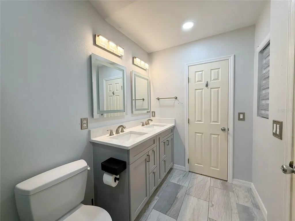 132 Robbins Rest Circle Davenport FL 33896