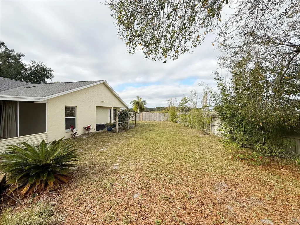 132 Robbins Rest Circle Davenport FL 33896