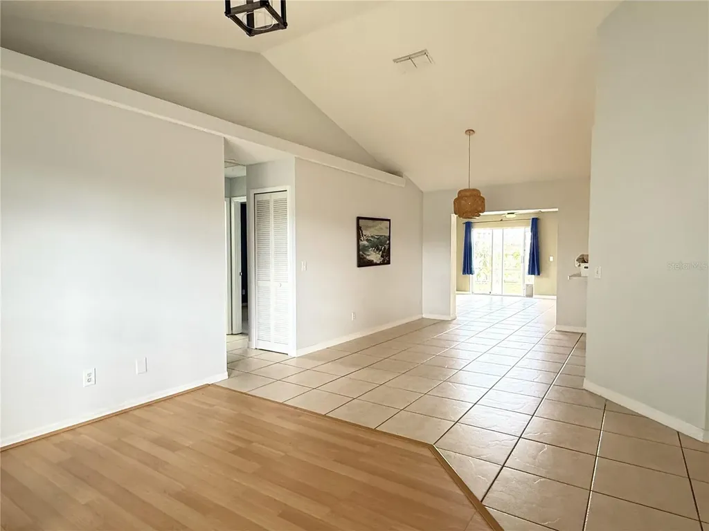 132 Robbins Rest Circle Davenport FL 33896