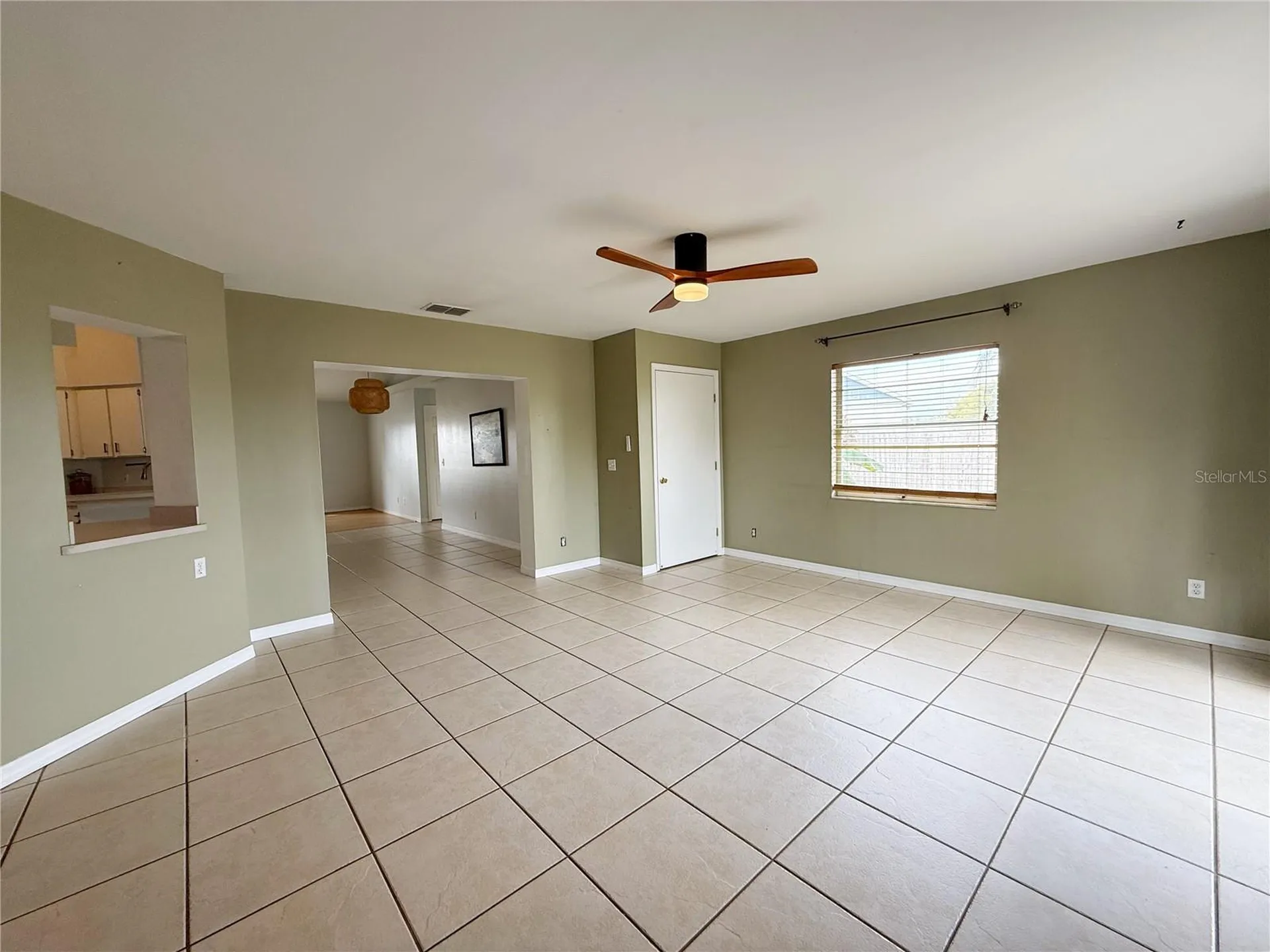 132 Robbins Rest Circle Davenport FL 33896