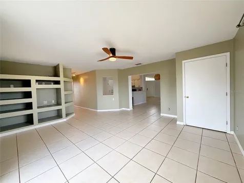 132 Robbins Rest Circle Davenport FL 33896