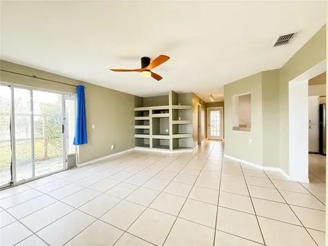 132 Robbins Rest Circle Davenport FL 33896