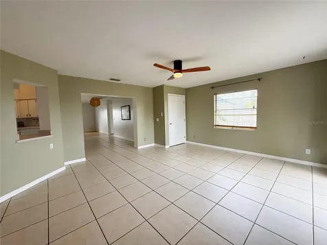 132 Robbins Rest Circle Davenport FL 33896