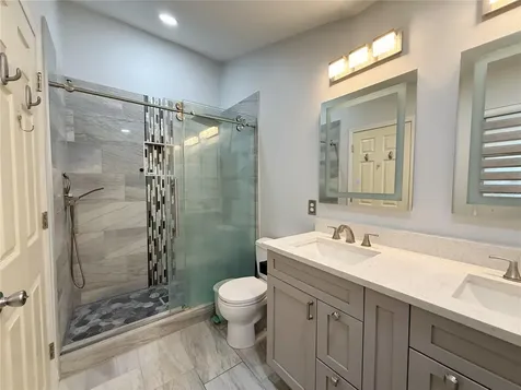 132 Robbins Rest Circle Davenport FL 33896