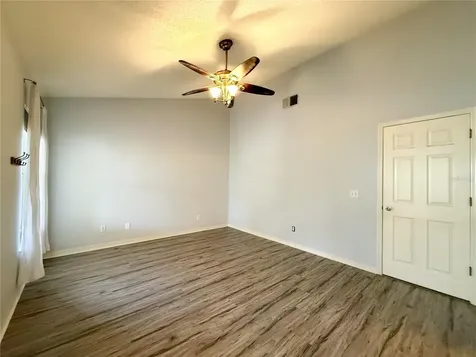 132 Robbins Rest Circle Davenport FL 33896