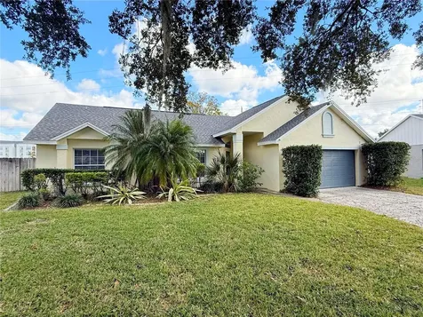 132 Robbins Rest Circle Davenport FL 33896