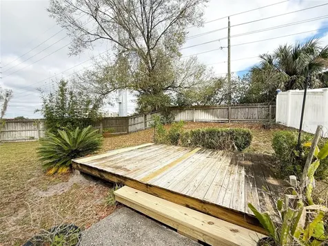 132 Robbins Rest Circle Davenport FL 33896