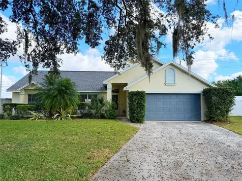 132 Robbins Rest Circle Davenport FL 33896